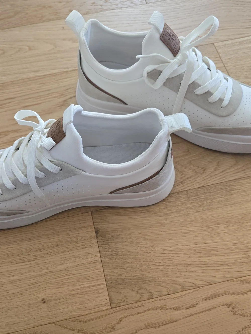 Like New! Steve Madden Dress Sneakers